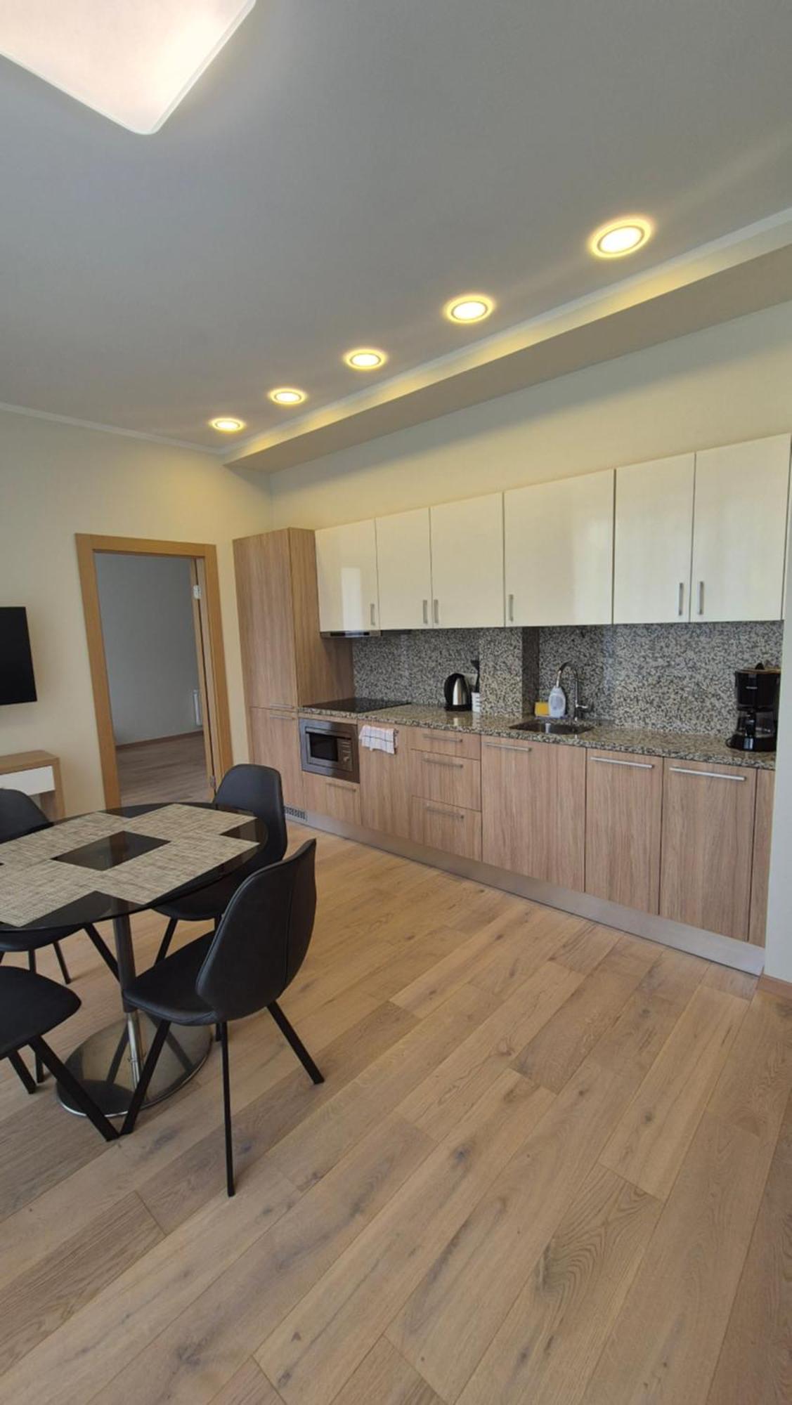 Black Pearl Apartments Jūrkalne Habitación foto