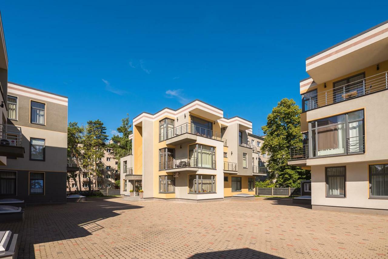 Black Pearl Apartments Jūrkalne Exterior foto